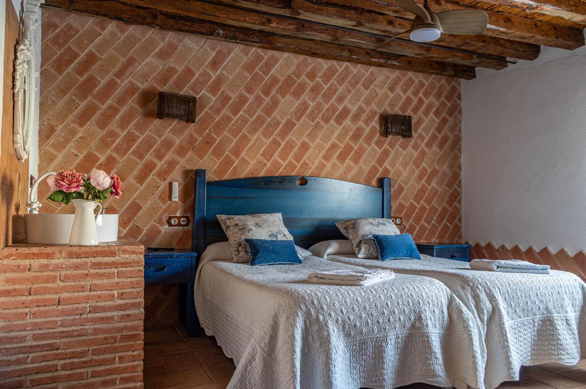Casa Rural Finca Los Olivos El Picazo Екстериор снимка